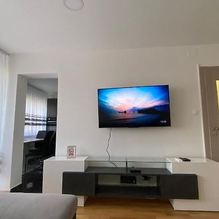 M.B.A. Apartments 카를로바츠 외부 사진